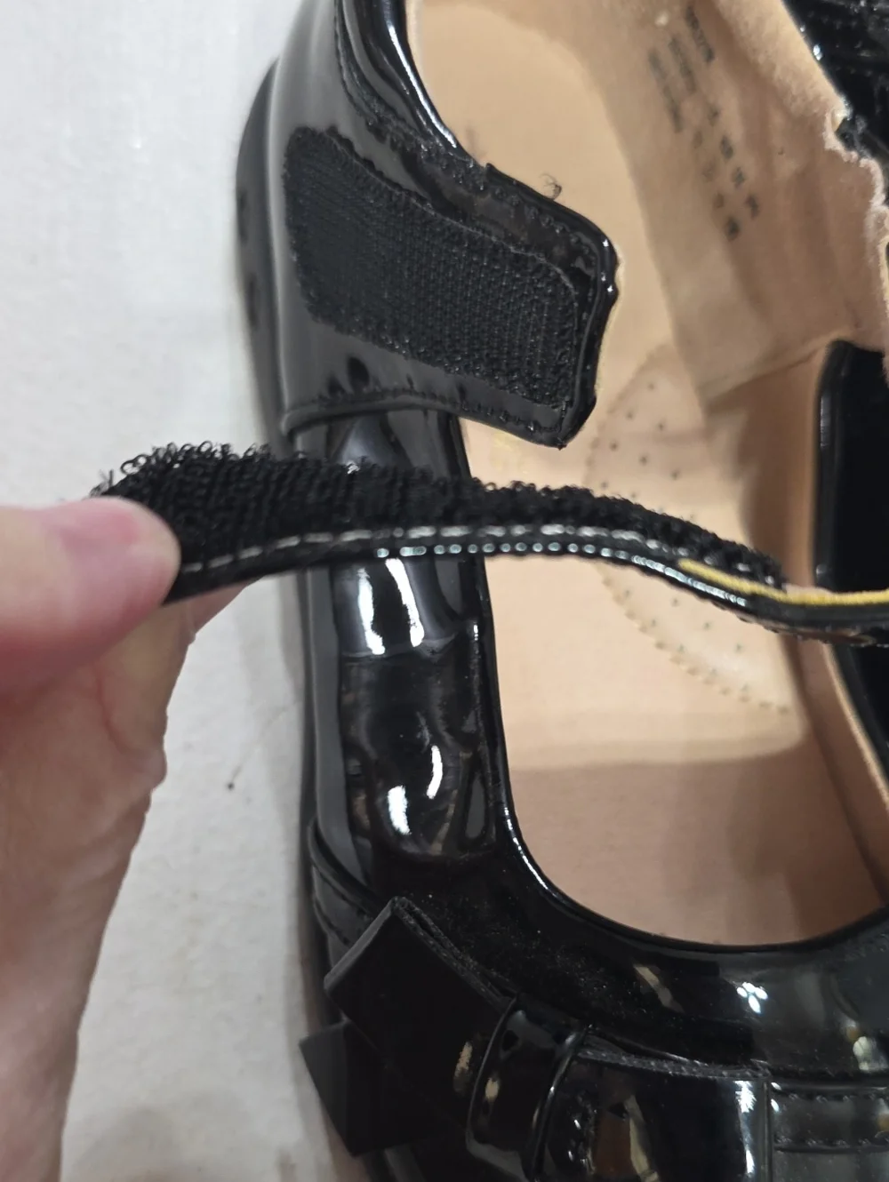 Dream Pairs Girls Glossy Black Dress Shoes Hook&Loop MINOR SCUFFING Sz 13 READ